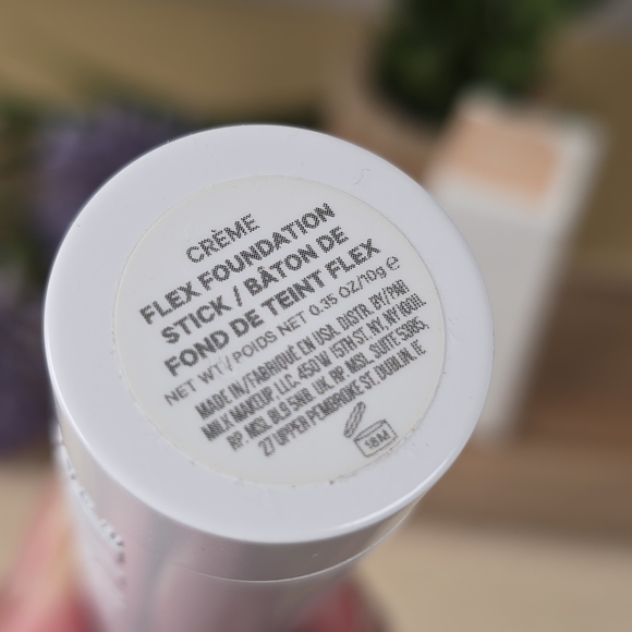 Milk Makeup Flex Foundation Stick Shade Creme New - Picture 3 of 13